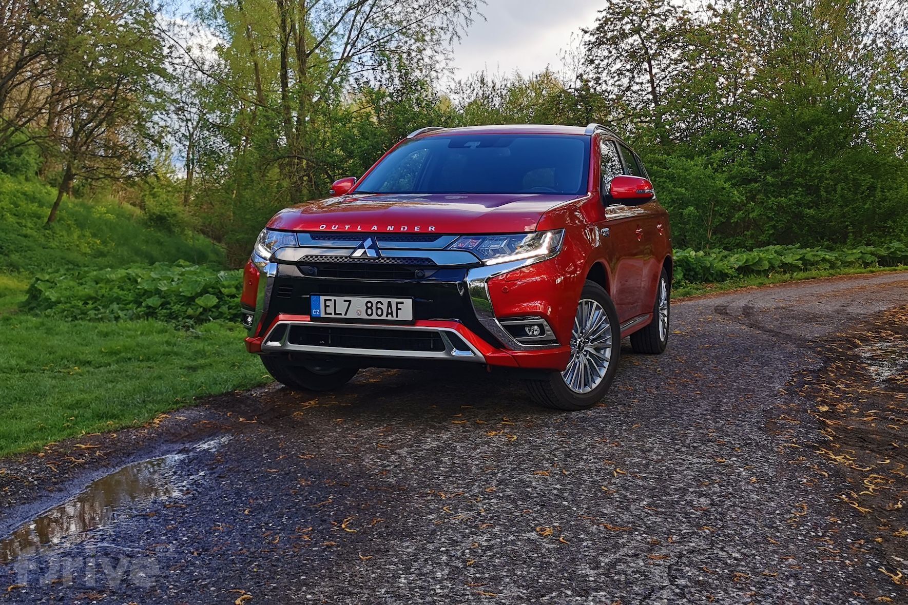 Mitsubishi Outlander (2018)