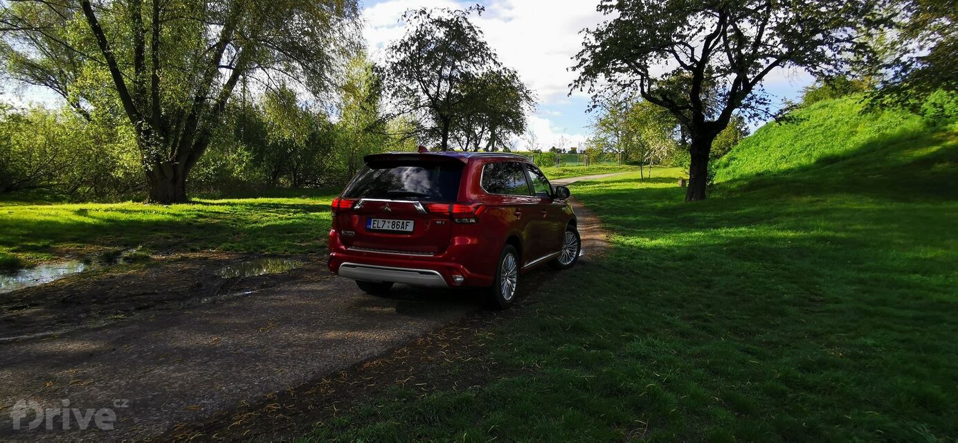 Mitsubishi Outlander (2018)