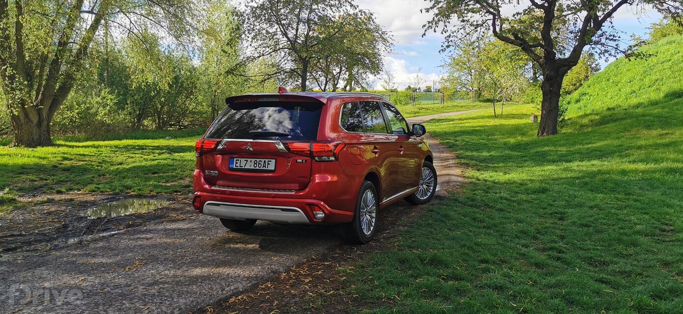 Mitsubishi Outlander (2018)