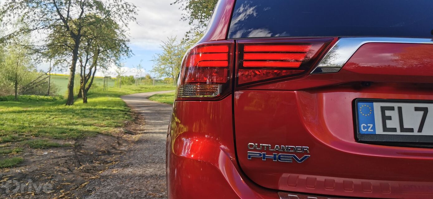 Mitsubishi Outlander (2018)