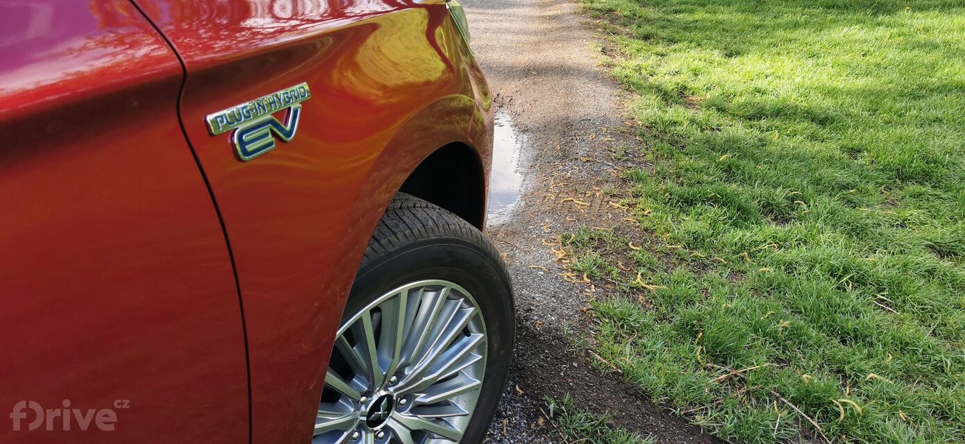 Mitsubishi Outlander (2018)