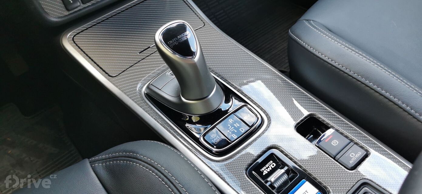 Mitsubishi Outlander (2018)