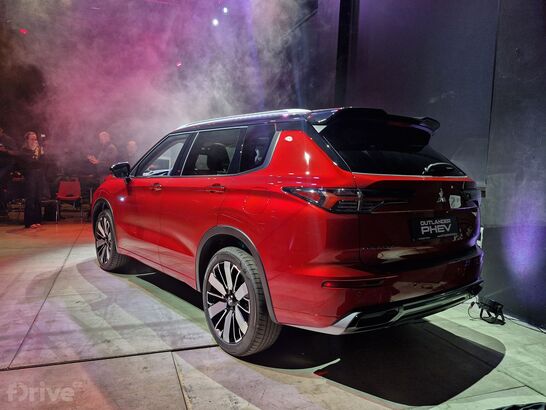 Mitsubishi Outlander (2024)