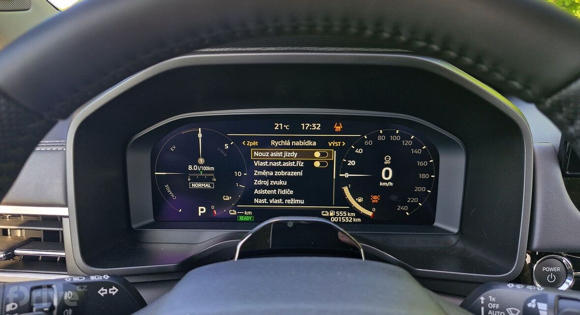 Mitsubishi Outlander (2024)