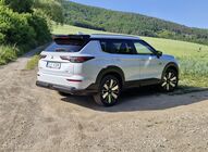 Mitsubishi Outlander (2024)