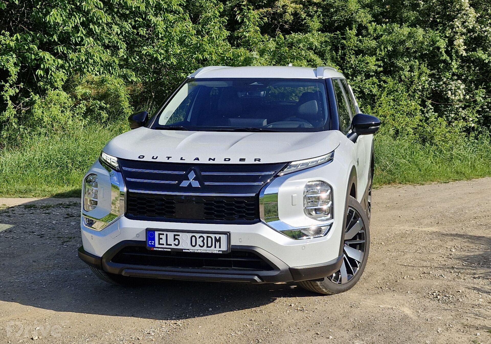 Mitsubishi Outlander (2024)