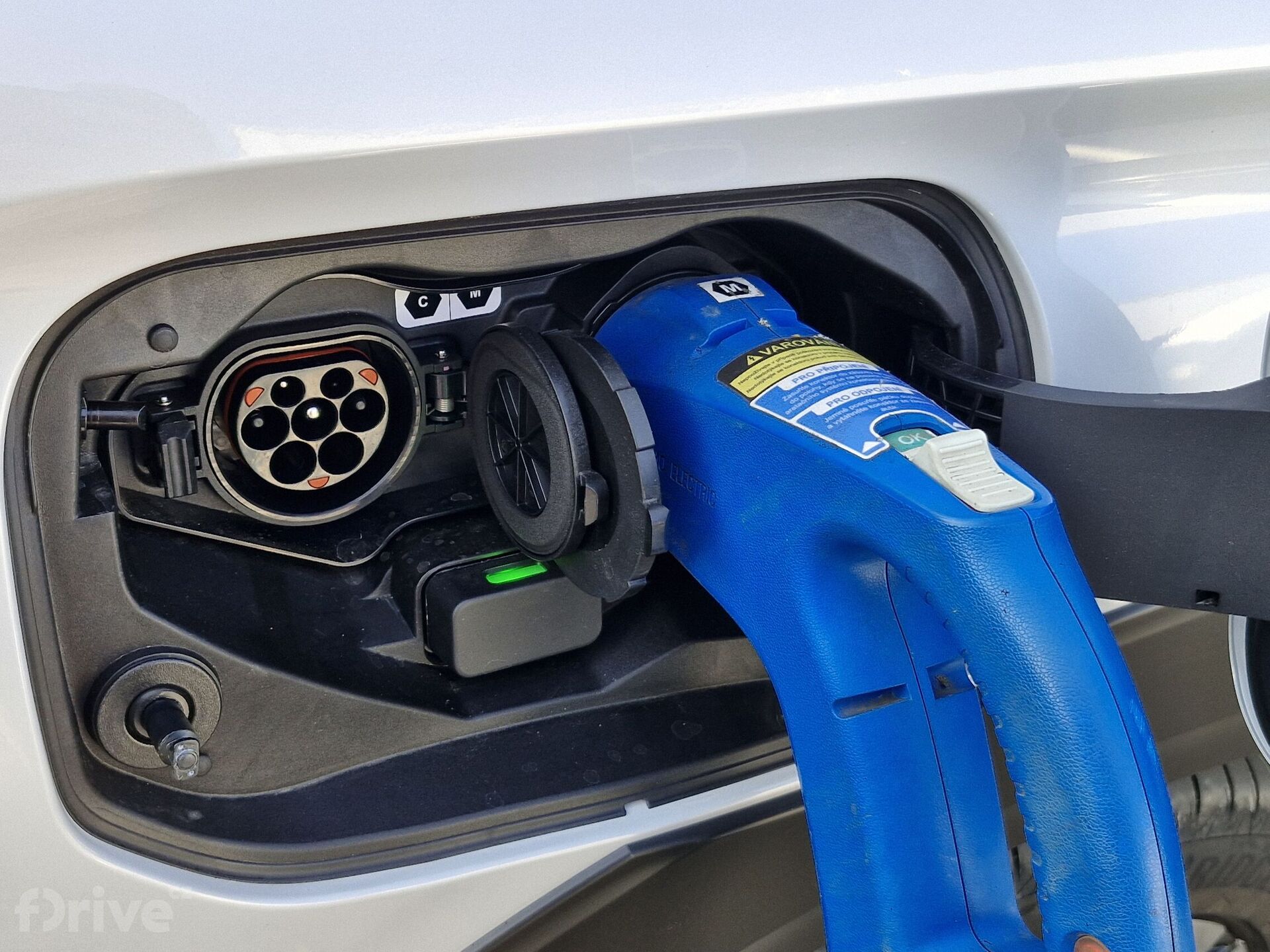 Mitsubishi Outlander (2024)