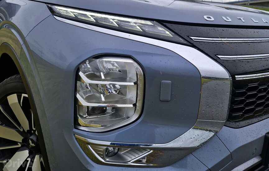 Mitsubishi Outlander (2024)