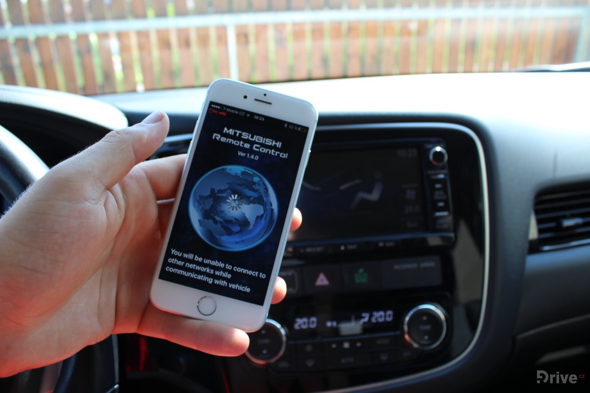 Mitsubishi Outlander PHEV (2013)