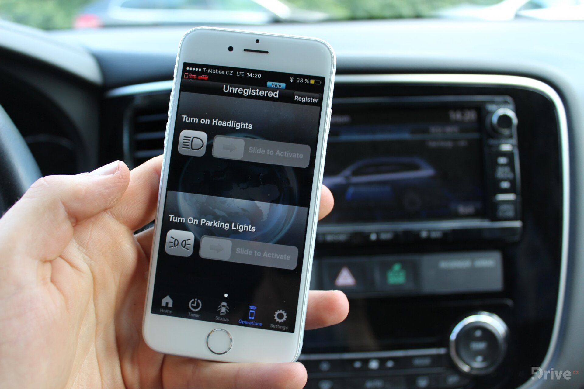 Mitsubishi Outlander PHEV (2013)