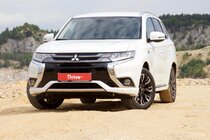 Mitsubishi Outlander PHEV (2013)