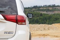 Mitsubishi Outlander PHEV (2013)