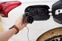 Mitsubishi Outlander PHEV (2013)