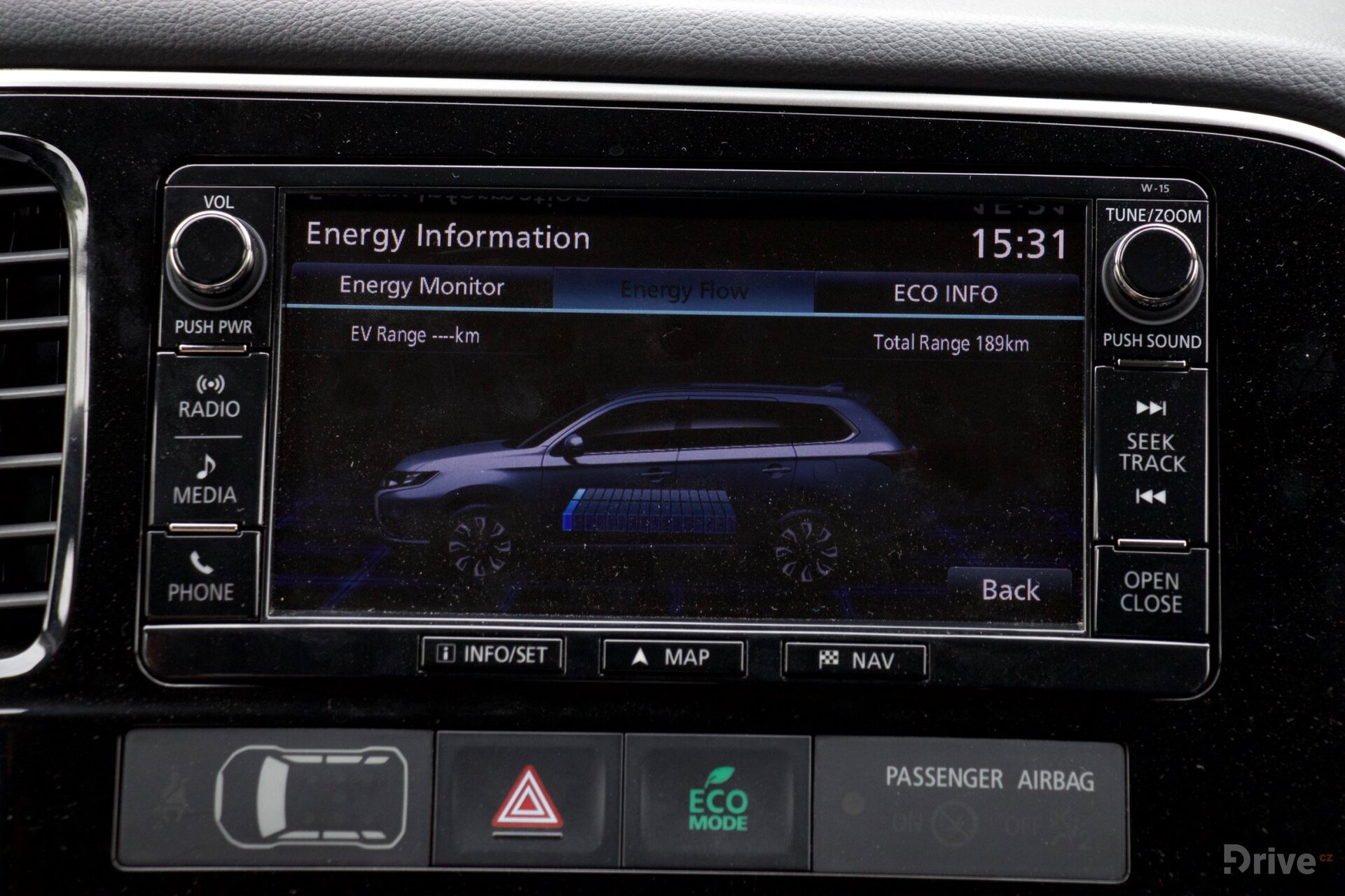 Mitsubishi Outlander PHEV (2013)