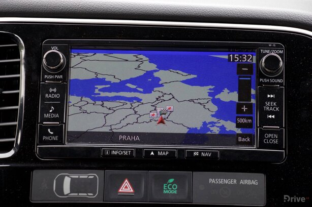 Mitsubishi Outlander PHEV (2013)