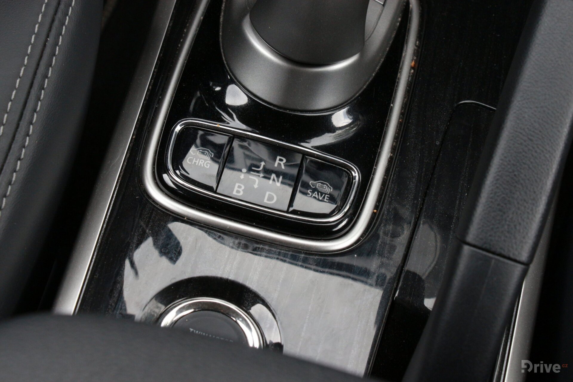 Mitsubishi Outlander PHEV (2013)