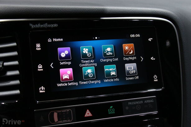 Mitsubishi Outlander PHEV (2018)