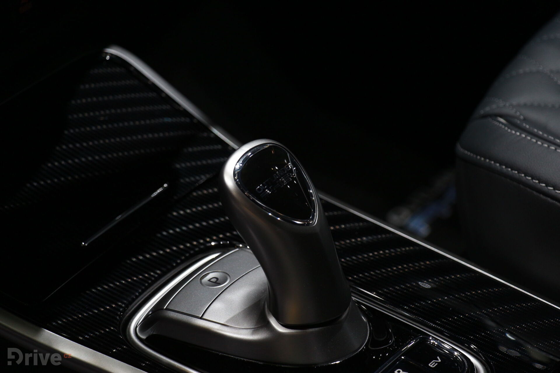 Mitsubishi Outlander PHEV (2018)