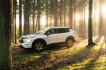 Mitsubishi Outlander PHEV 2024