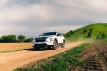 Mitsubishi Outlander PHEV 2024