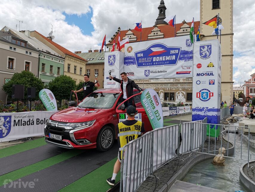 Mitsubishi Outlander PHEV