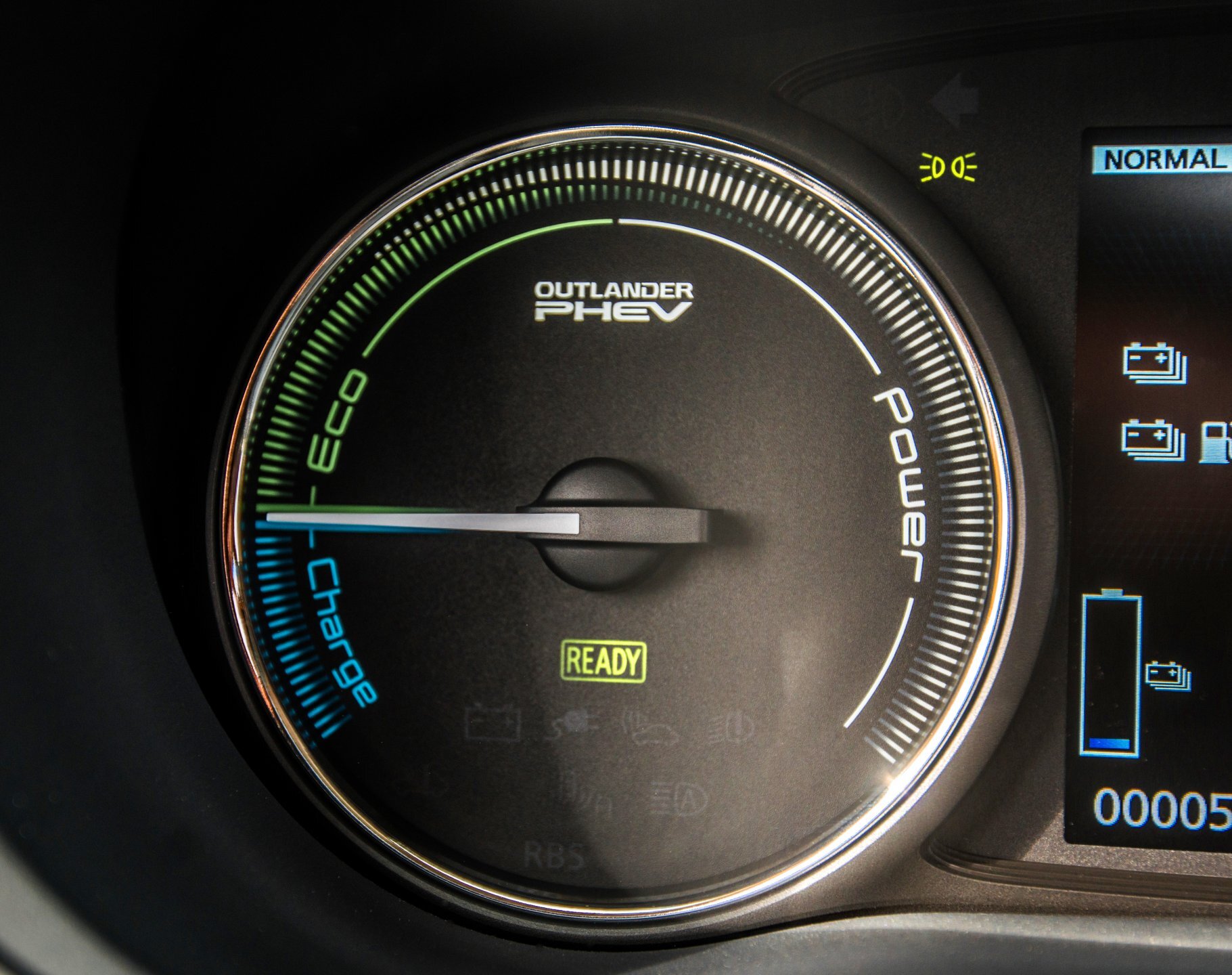 Mitsubishi Outlander PHEV