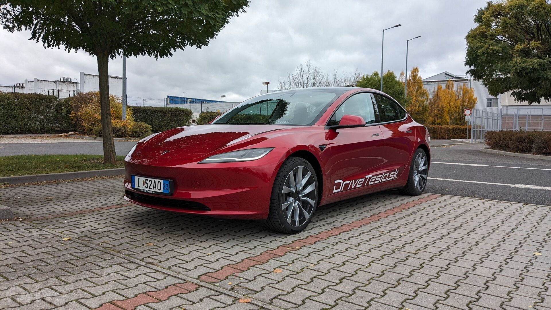 Modernizovaná Tesla Model 3