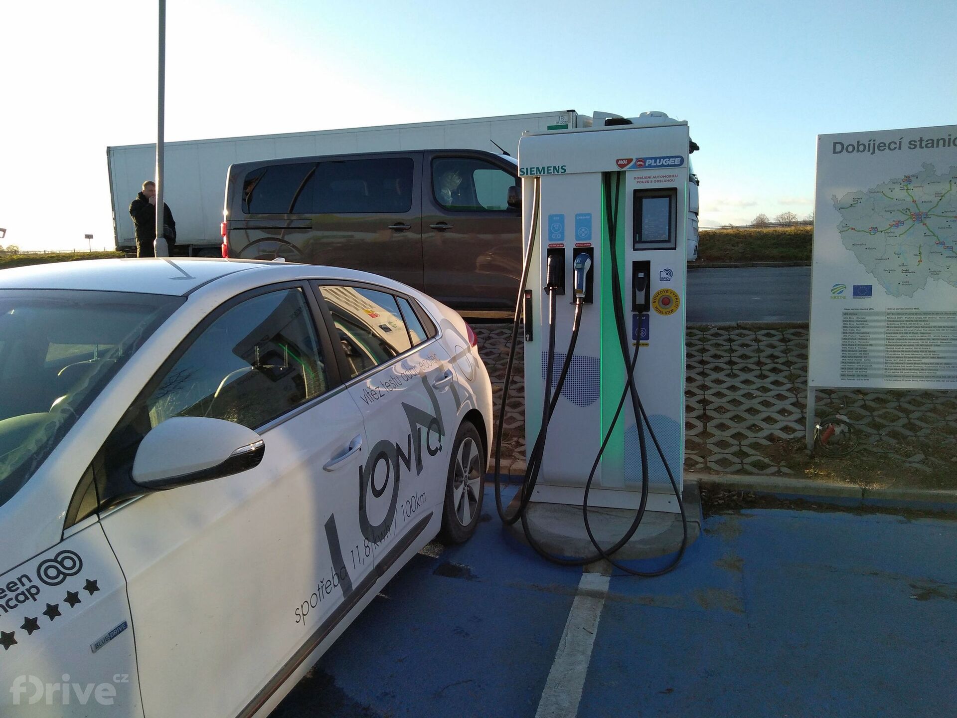 MOL, D46 km.6 - směr Olomouc, odpočívka Pustiměř, ČS MOL