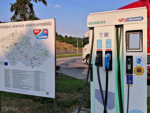 MOL, dálnice D1, 144.km. směr Brno, odpočívka Velké Meziříčí