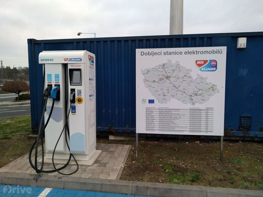 MOL, Králův Dvůr, dálnice D5, 22. km směr Praha