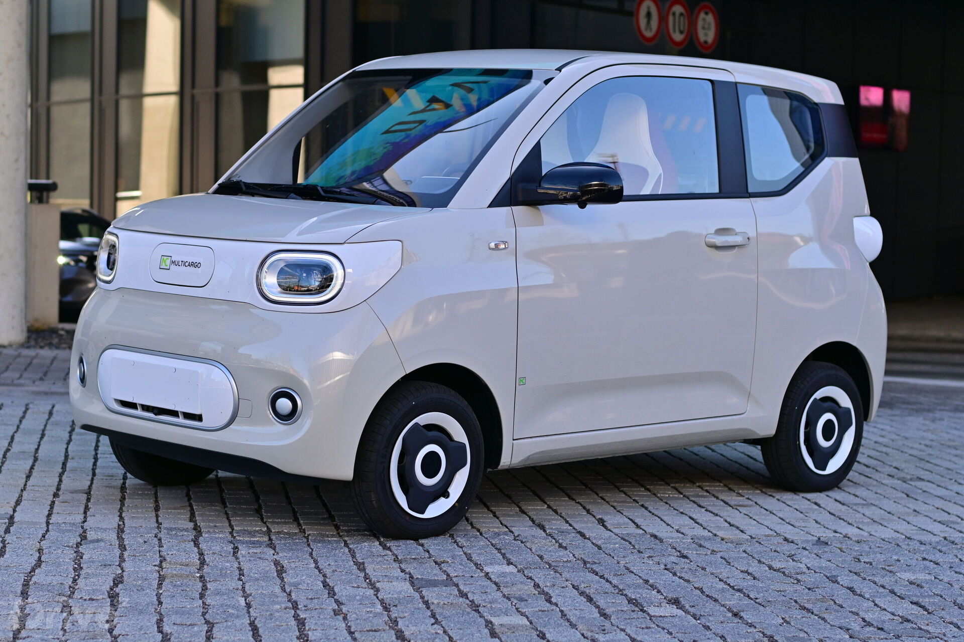MulticarGo eCITY
