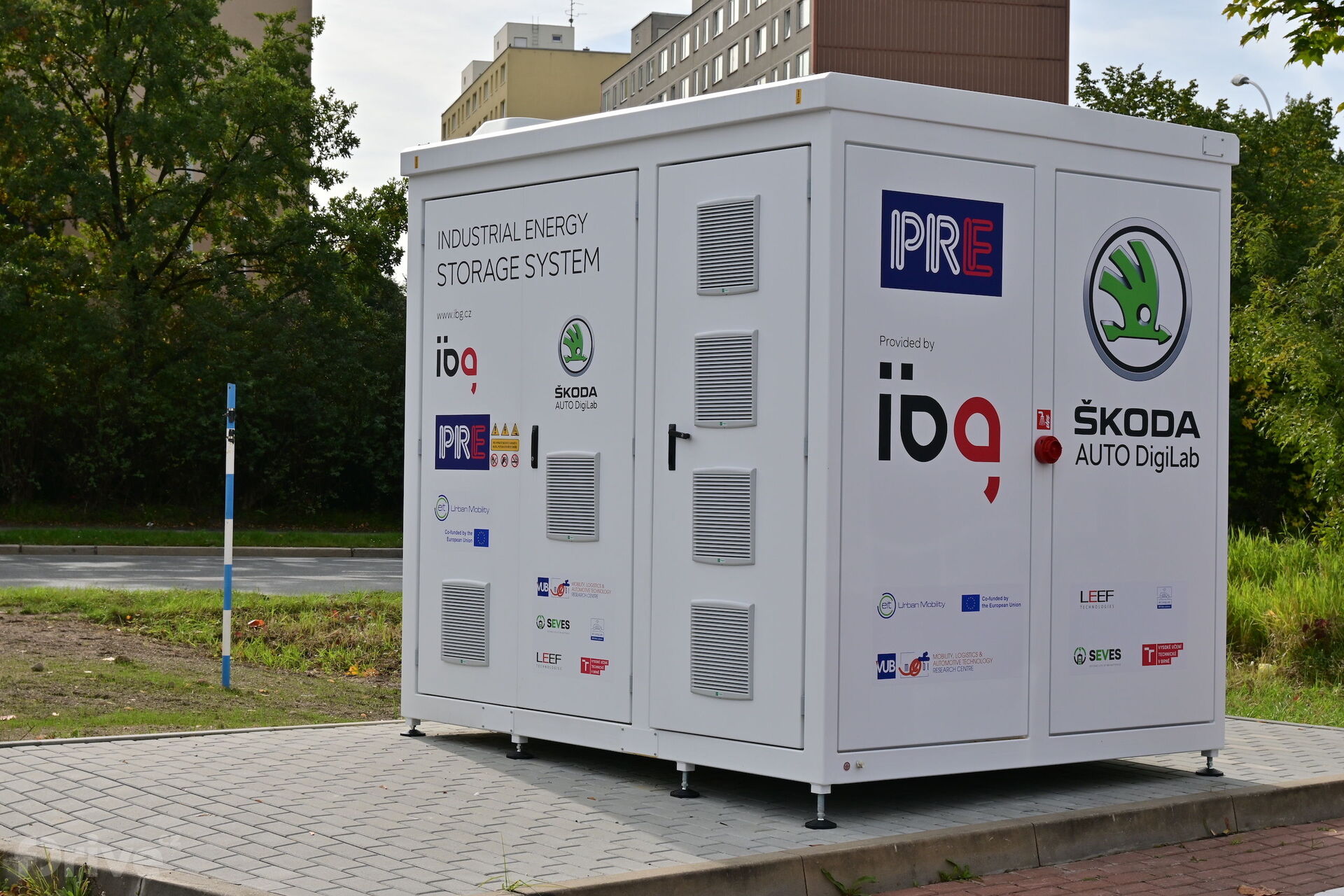 Nabíjecí HUB PRE a Škoda Auto DigiLab