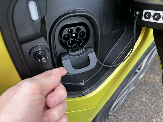 Nabíjecí konektor ID.Buzz