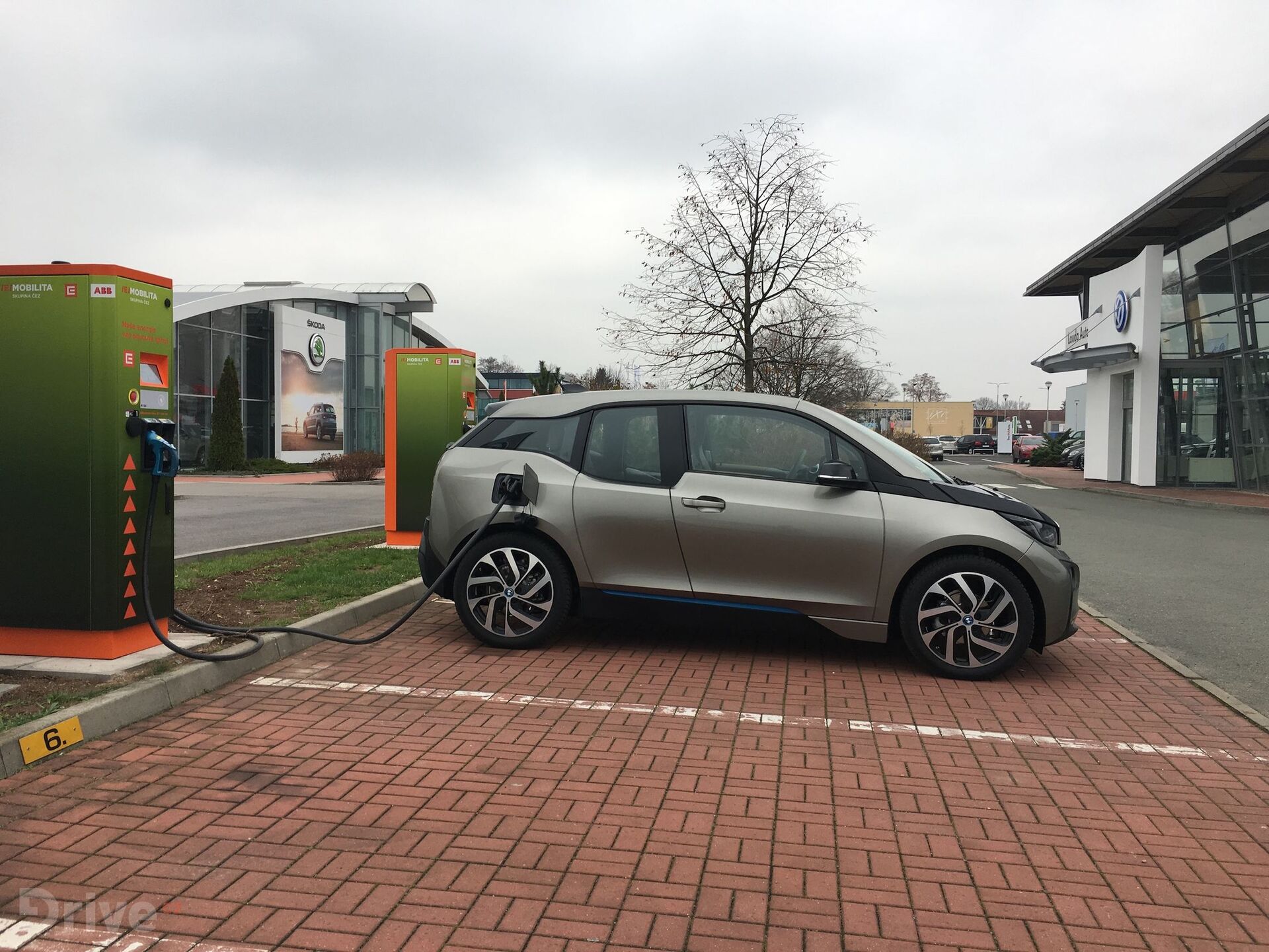 Nabíjecí stanice ČEZ