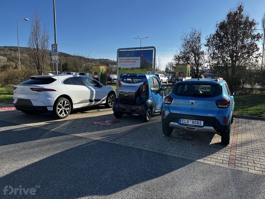 Nabíjecí stanice ČEZ