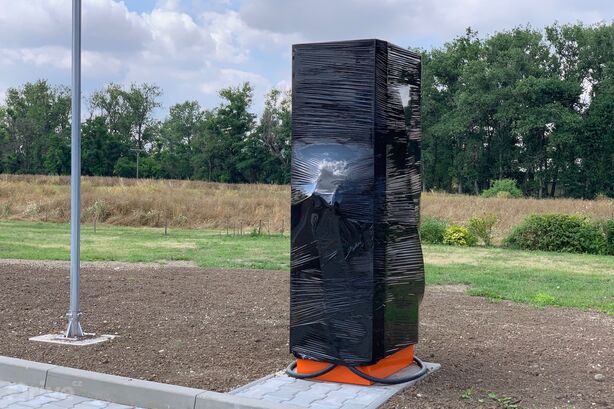 Nabíjecí stanice ČEZ ve Vysokém Mýtě