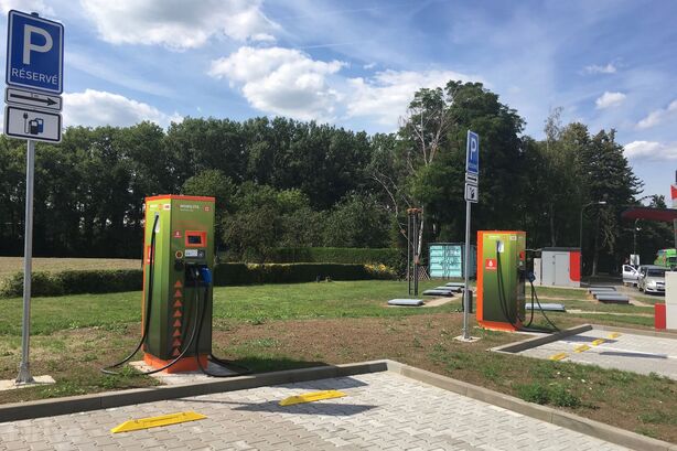 Nabíjecí stanice ČEZ ve Vysokém Mýtě