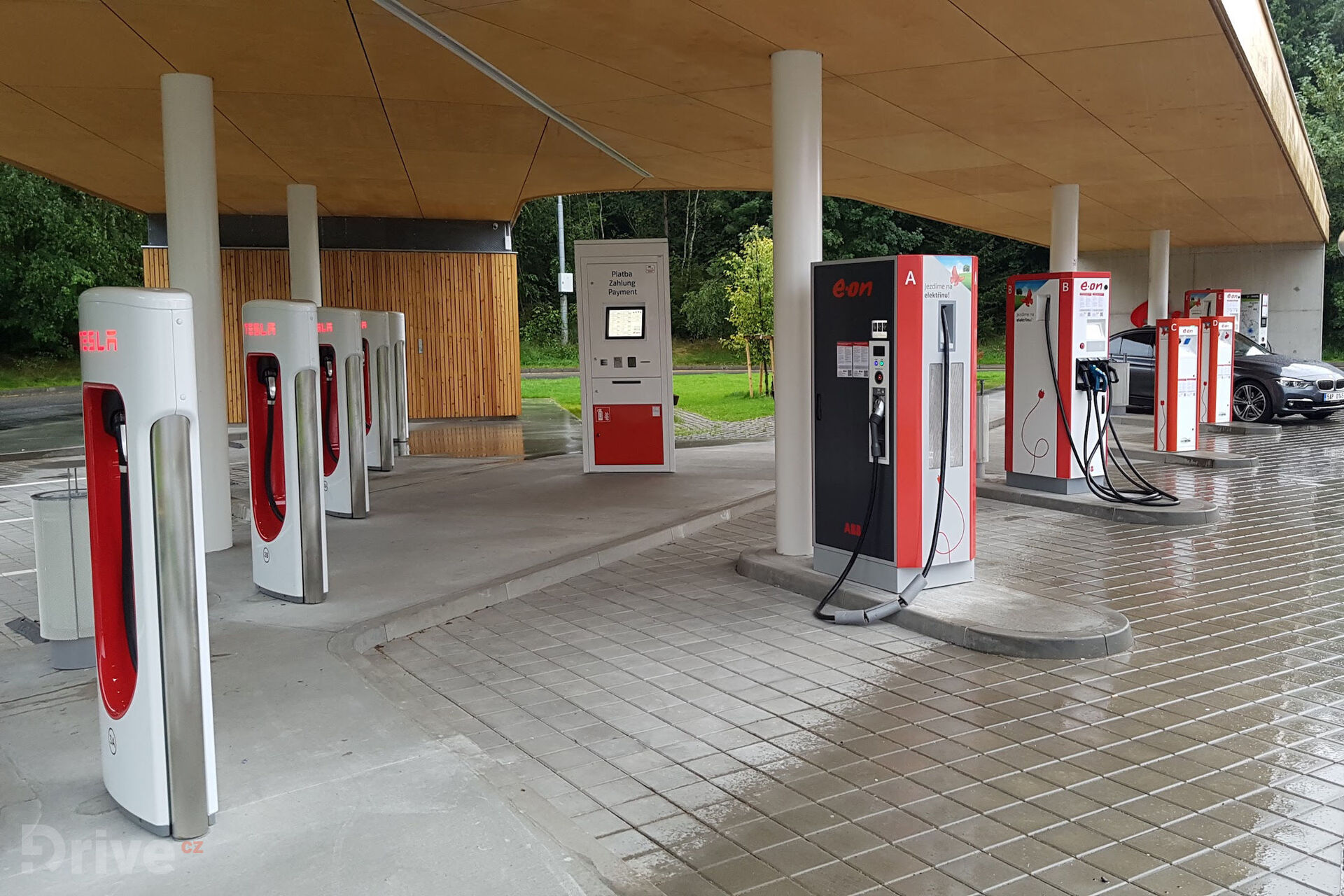 Nabíjecí stanice E.ON v Humpolci
