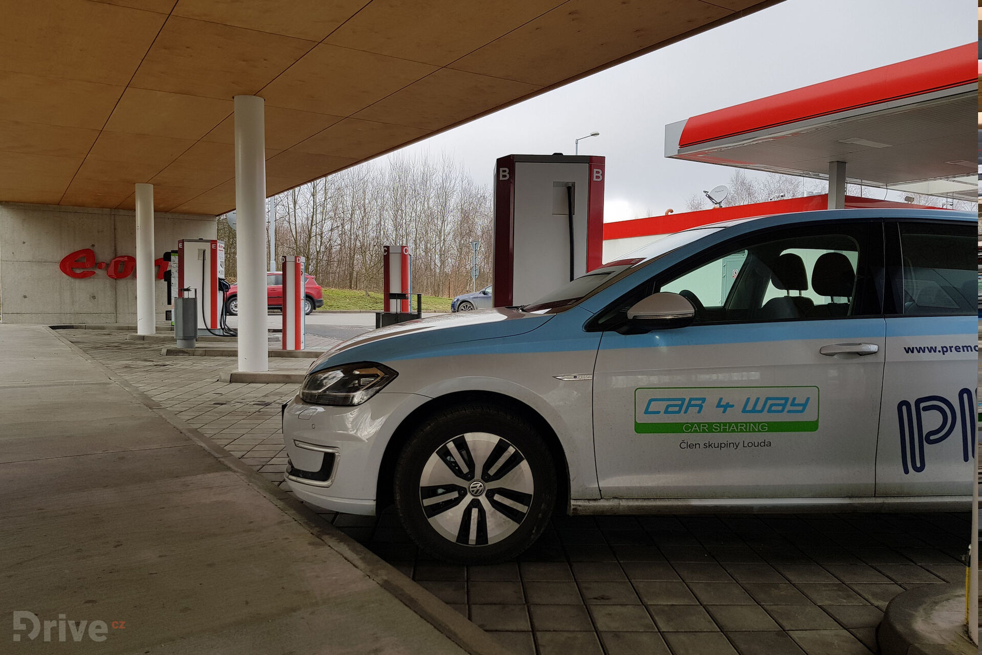 Nabíjecí stanice E.ON v Humpolci