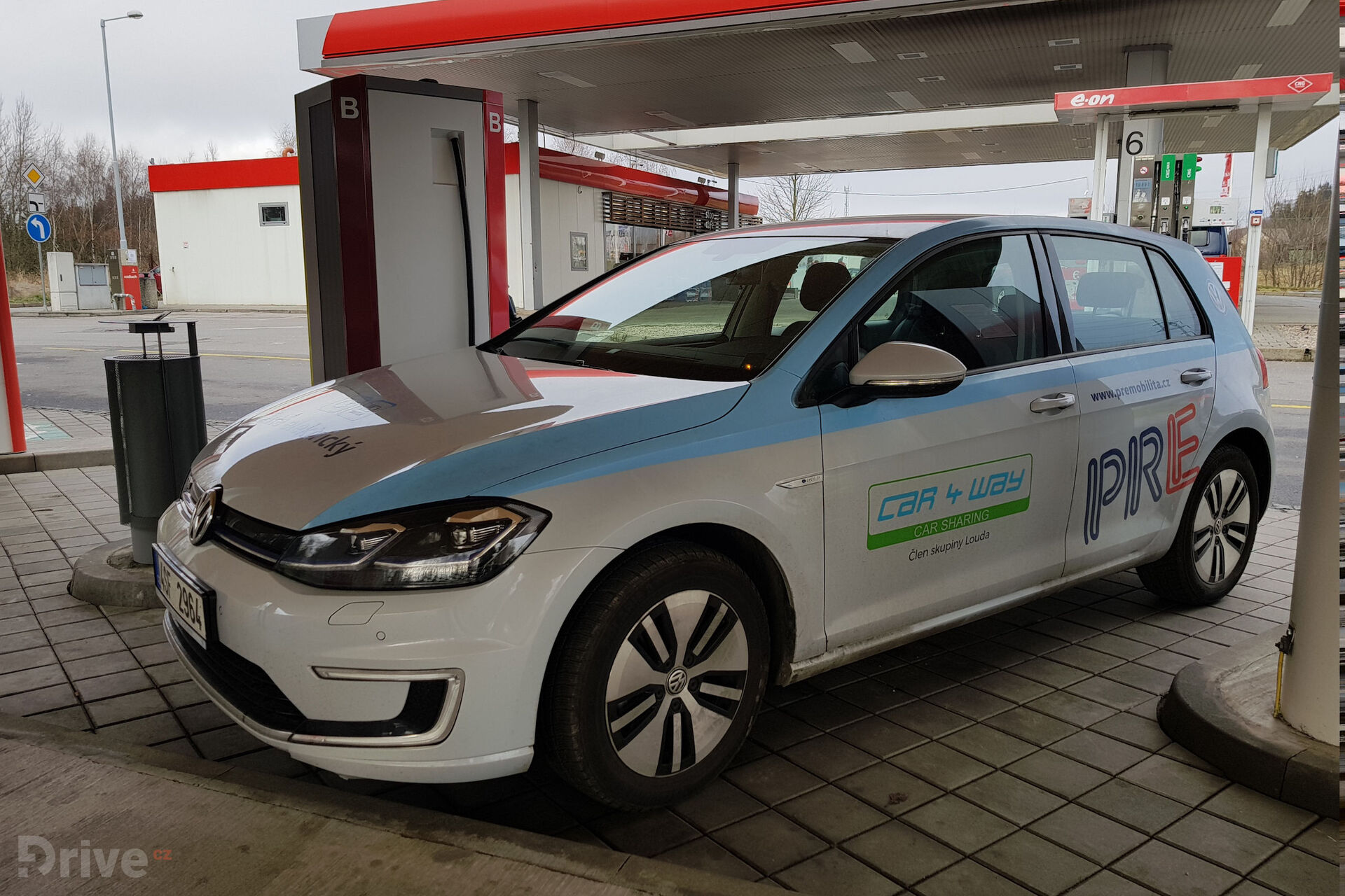 Nabíjecí stanice E.ON v Humpolci