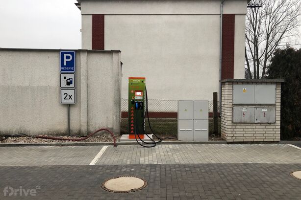 Nabíjecí stanice Hradec Králové