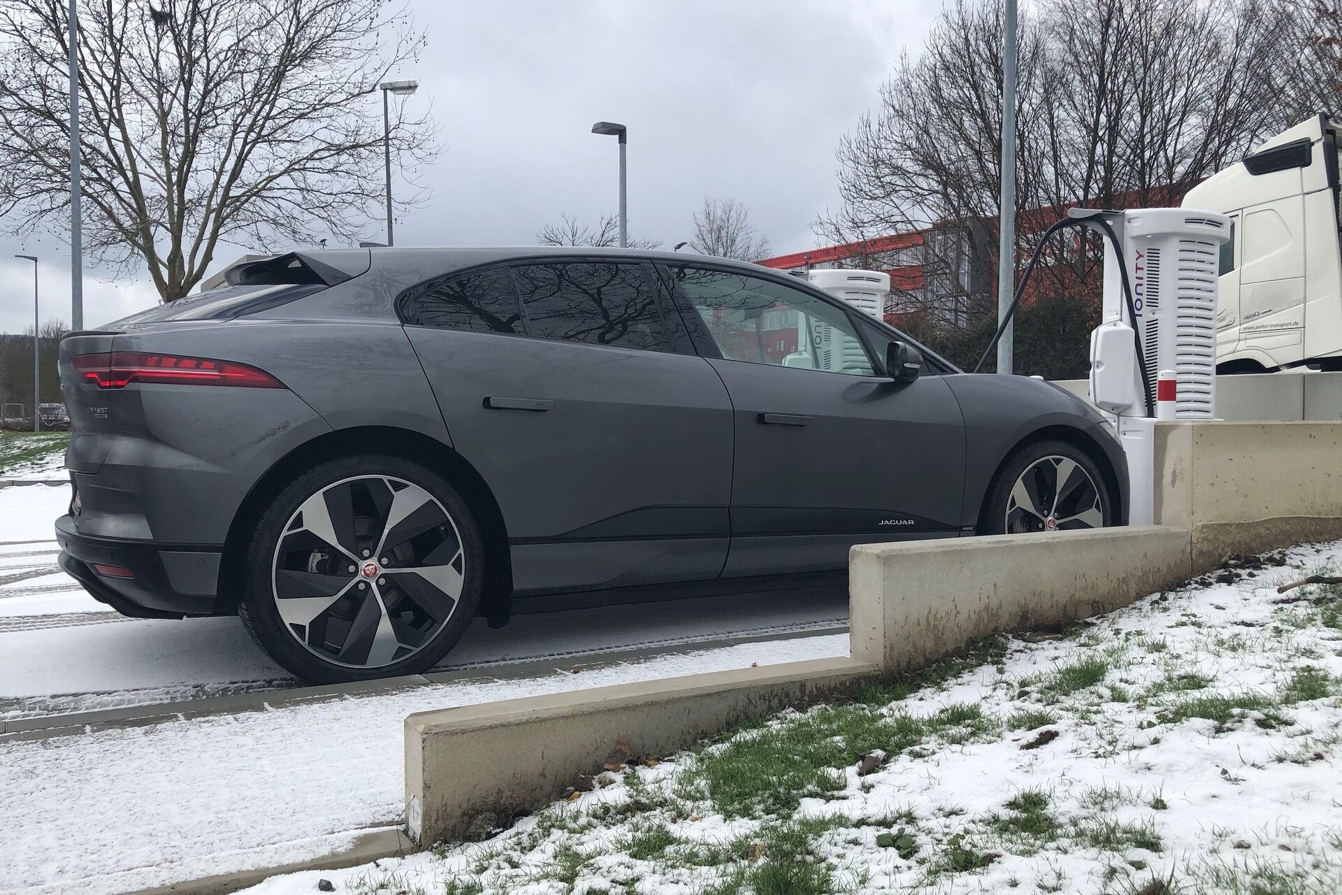 Nabíjecí stanice IONITY