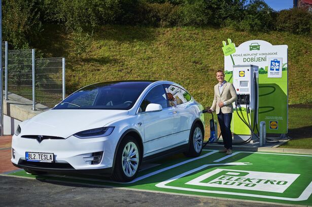 Nabíjecí stanice Lidl v Hlubočepích