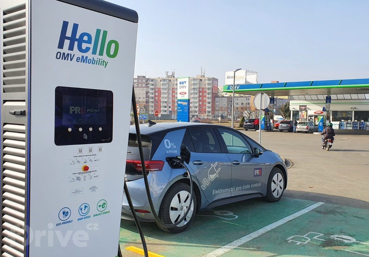 Nabíjecí stanice PRE u OMV