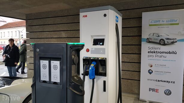 Nabíjecí stanice PRE v pražských Holešovicích