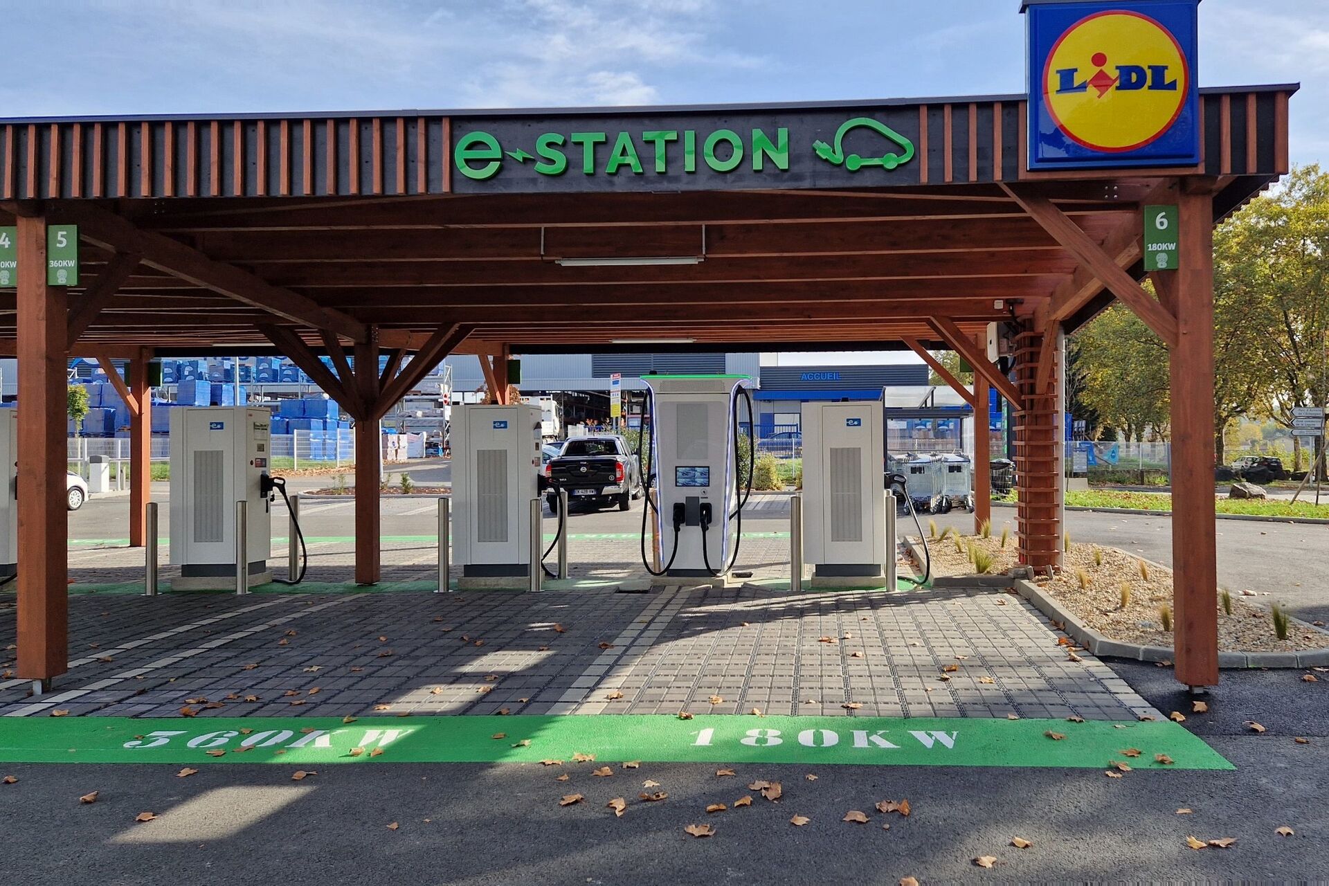 Nabíječka Lidl ve Francii