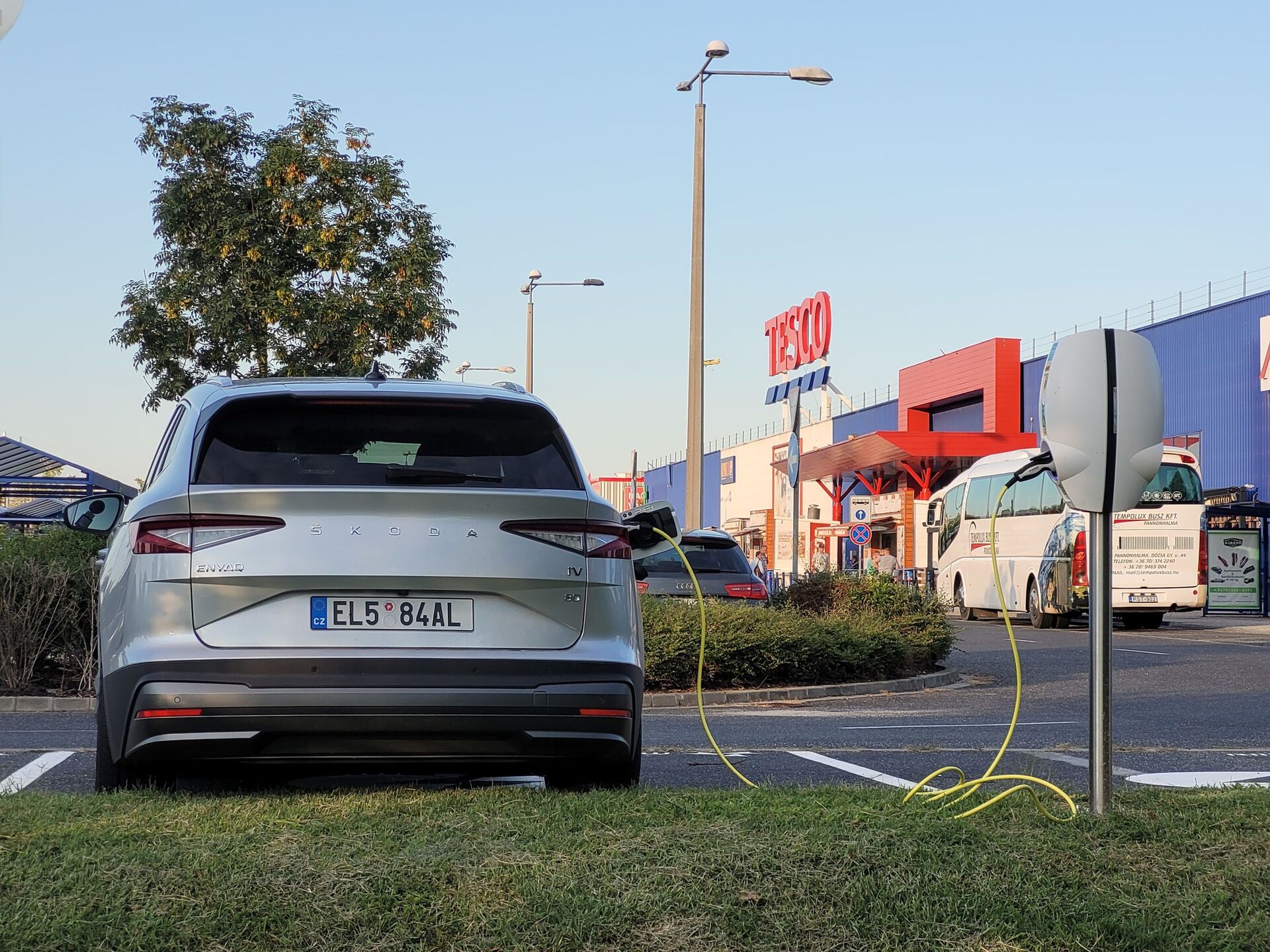 Nabíječka Tesco Maďarsko