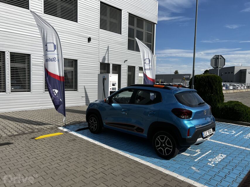 Nabíjení Dacia Spring Galanta