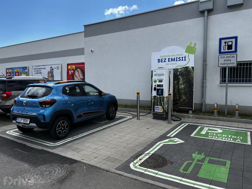 Nabíjení Dacia Spring Modra