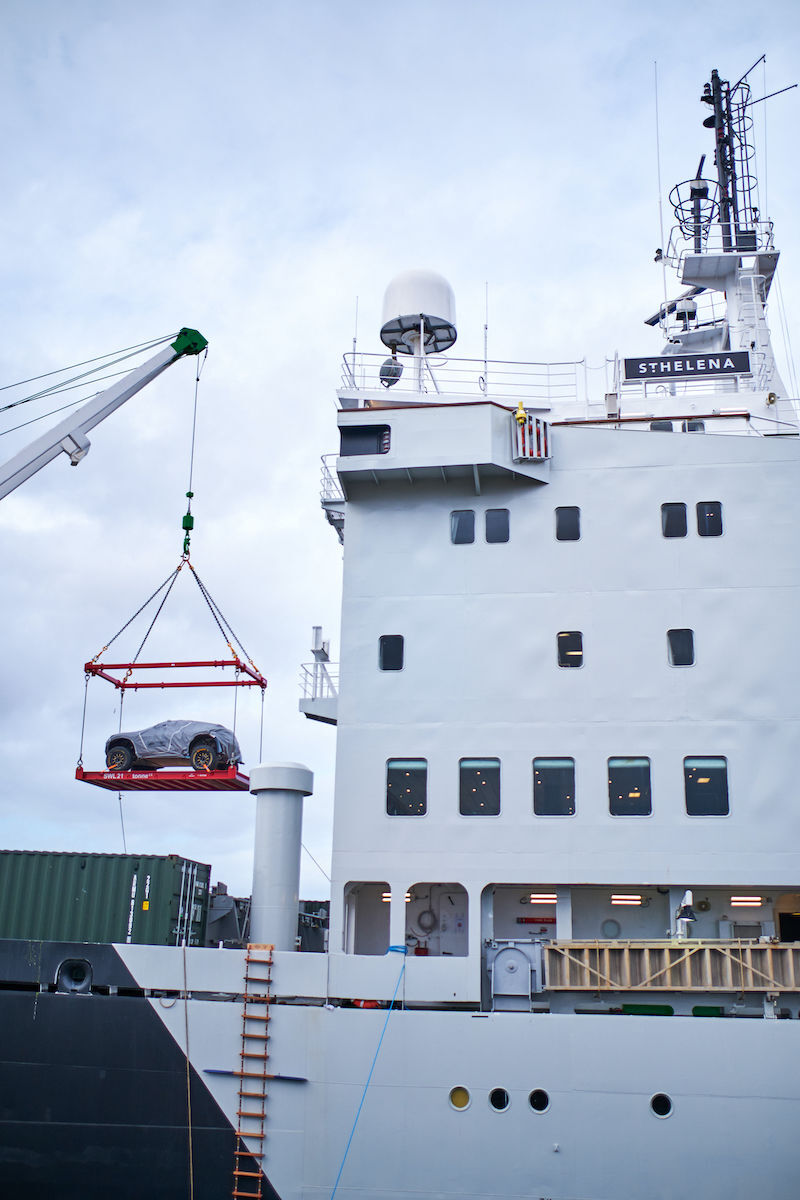 Nakládání lodi Svatá Helena